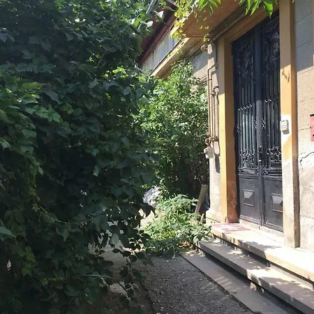 Homestay Elements Bucharest